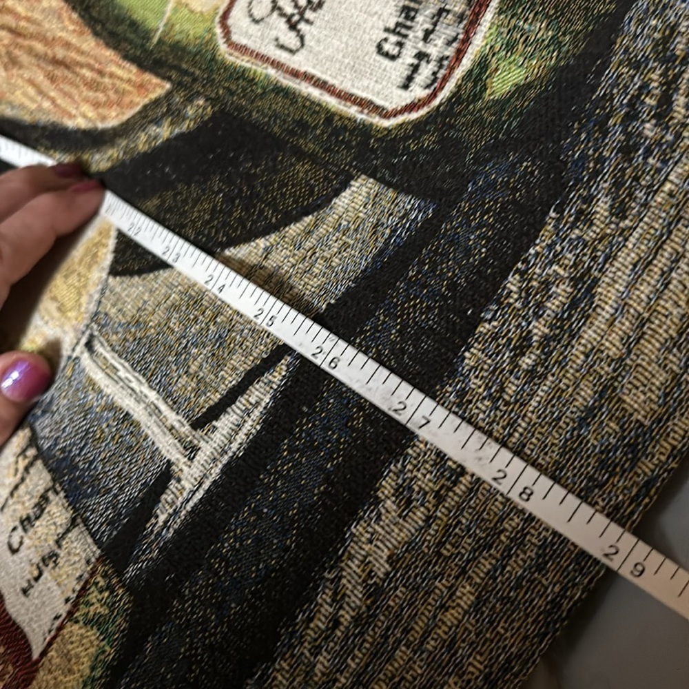 Wine tapestry wall hanging. - Picture 8 of 8